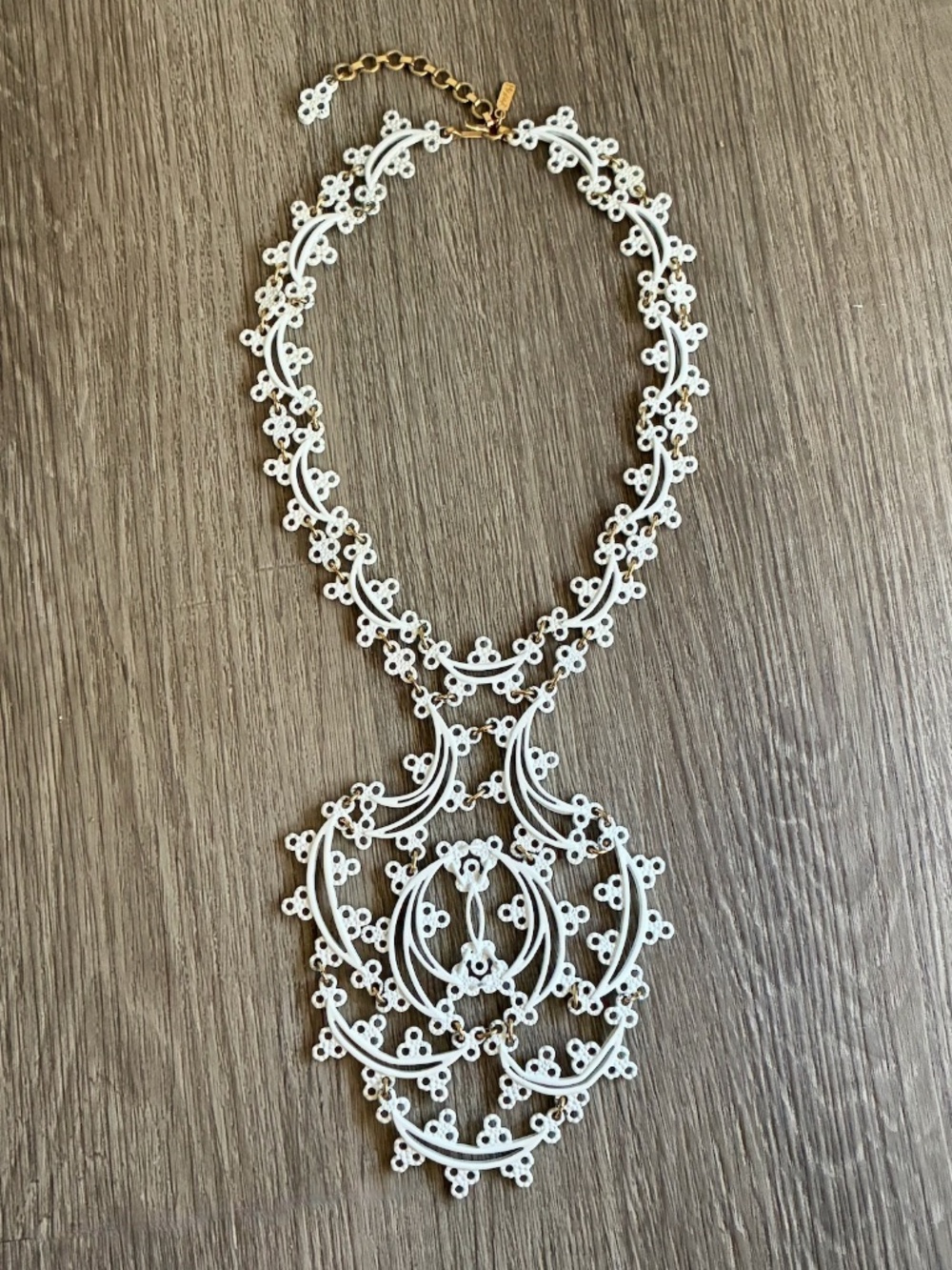 White Monet Primavera Necklace 1970s Adjustable 14 to 16"